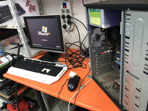 電腦開機(jī)黑屏顯示英文提示的簡(jiǎn)易解決方案 巧用BIOS設(shè)置修復(fù)硬件識(shí)別問(wèn)題